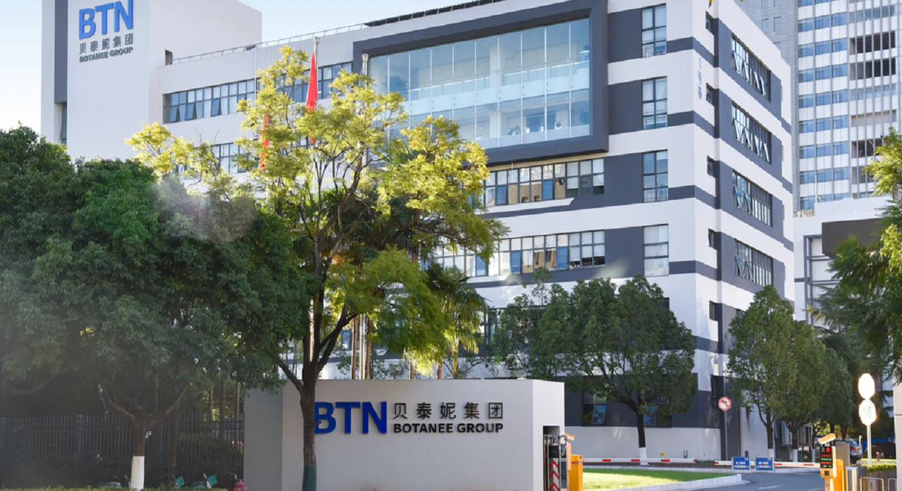 Botanee & Winona Celebrate China–Thailand 50th Anniversar