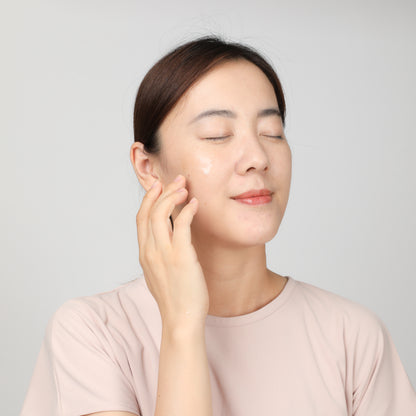 Brightening and Spot-Fading Essence